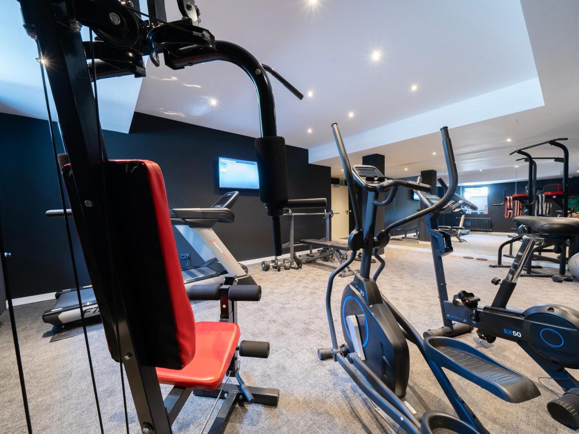 Juststay Ratingen Hotel & Apartments ภายนอก รูปภาพ