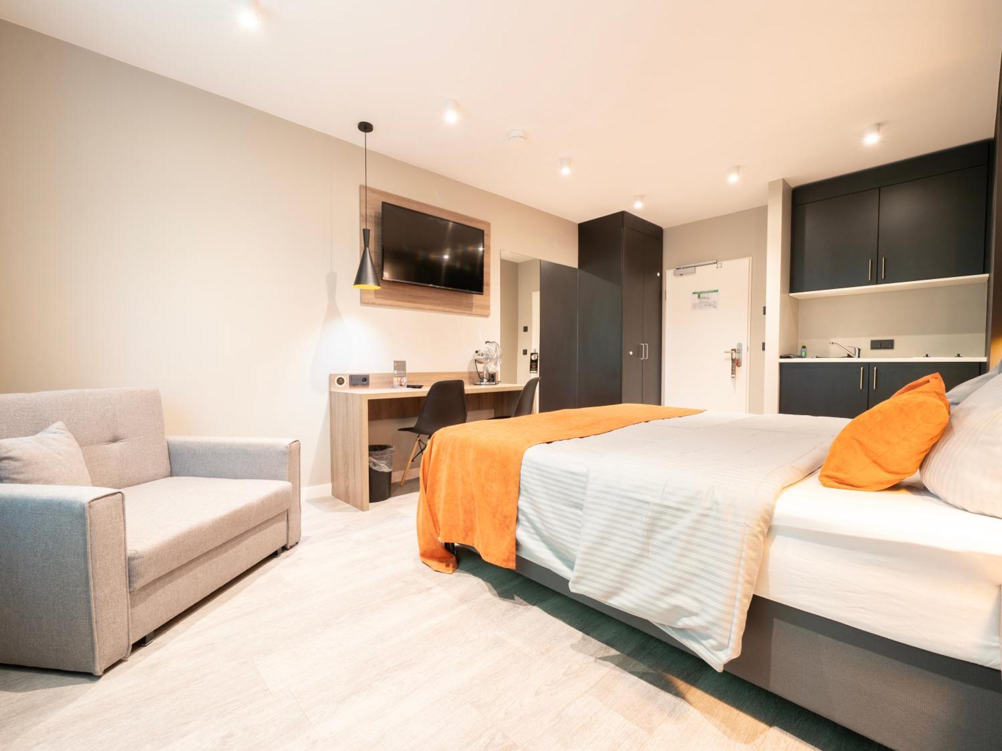 Juststay Ratingen Hotel & Apartments ภายนอก รูปภาพ