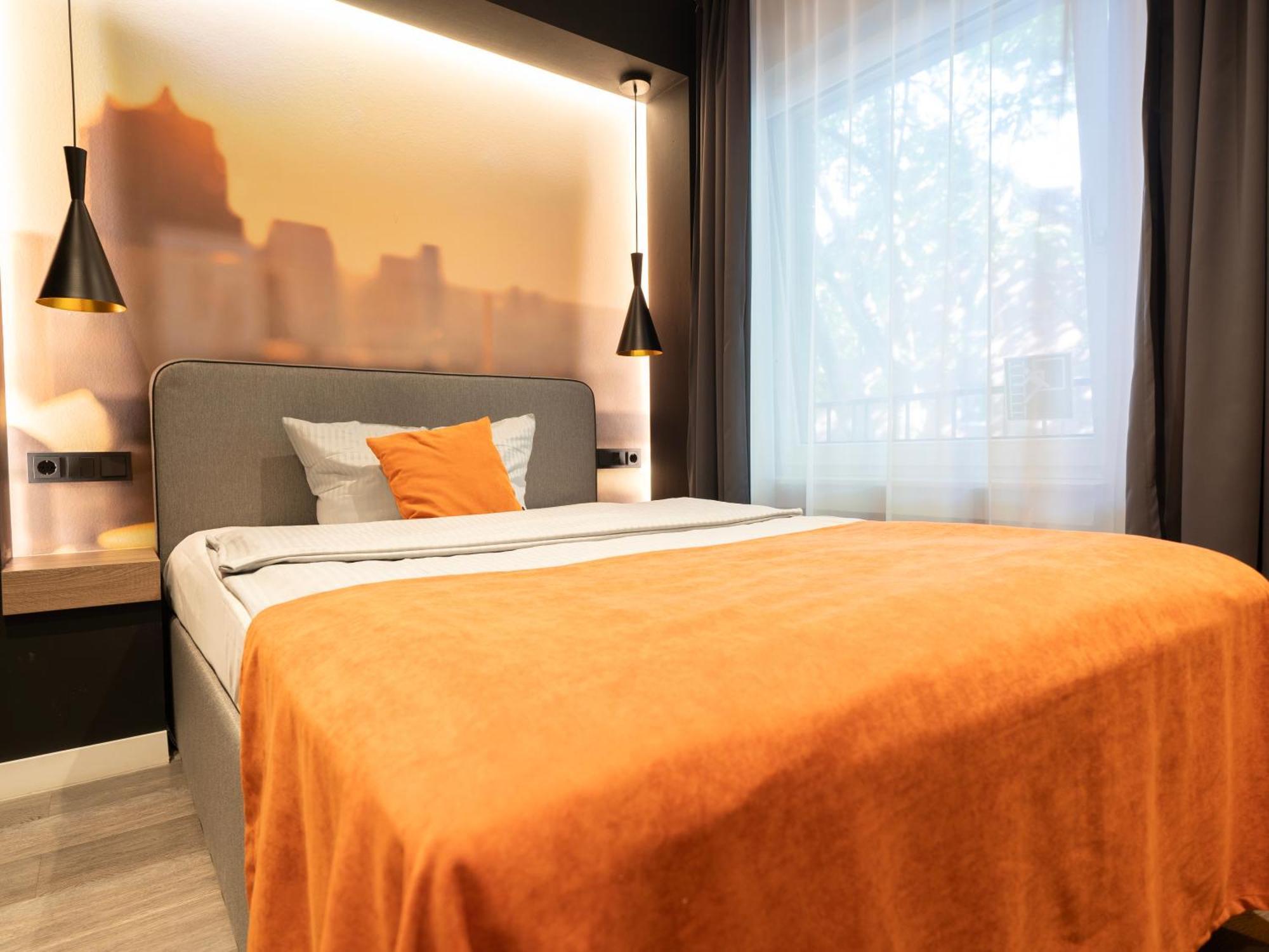 Juststay Ratingen Hotel & Apartments ภายนอก รูปภาพ